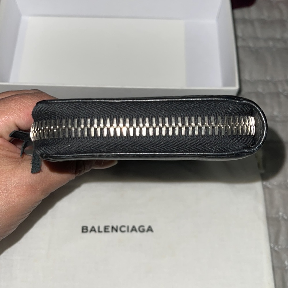Balenciaga wallet preloved excellent condition black leather full set. - Picture 3 of 12